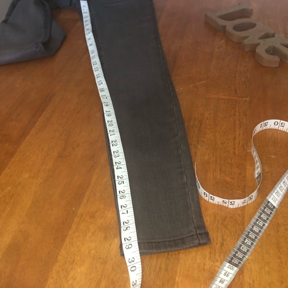 Everlane Authentic High Rise Skinny Jeans, 23 Tall - Picture 9 of 12